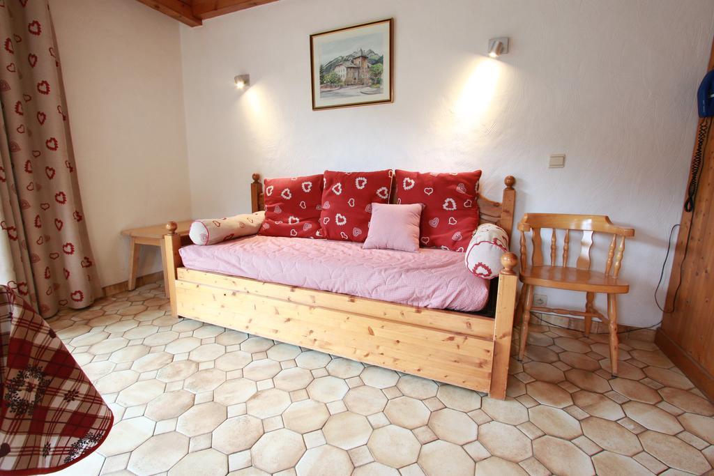 Апартаменты Chez Francine Нотр-Дам-де-Белькомб Экстерьер фото
